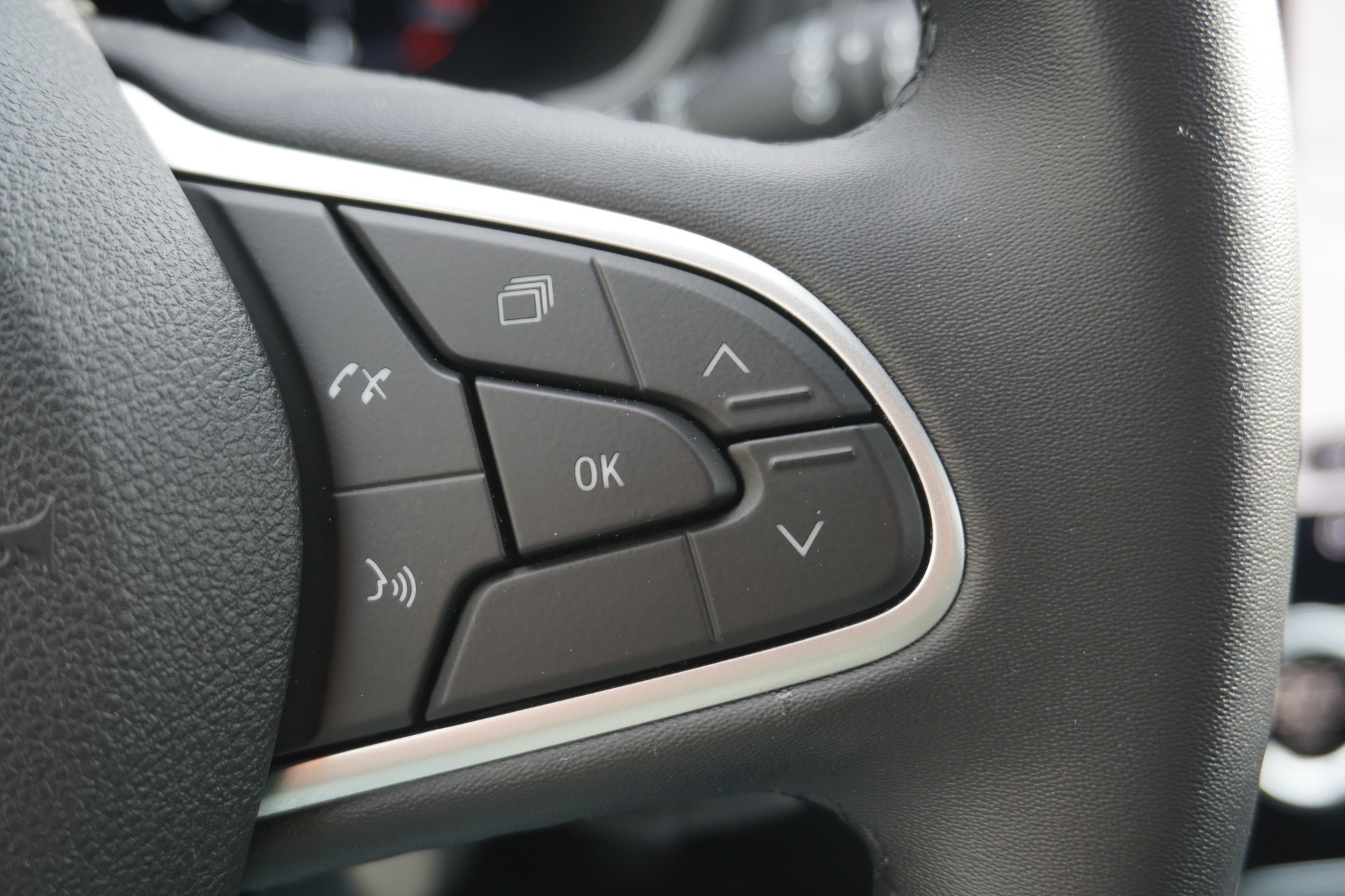 RENAULT Mégane Grandtour 1.3 16V Turbo Techno EDC-image-27