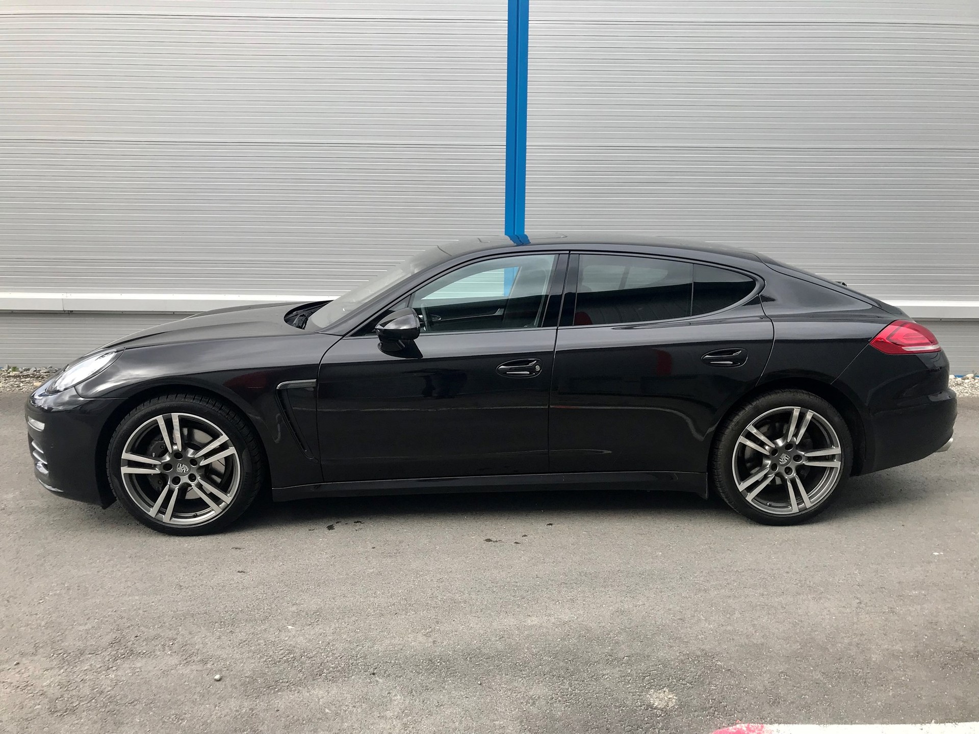 PORSCHE Panamera 4 3.6 PDK-image-2