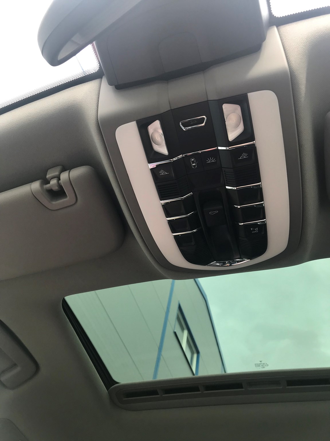 PORSCHE Panamera 4 3.6 PDK-image-12