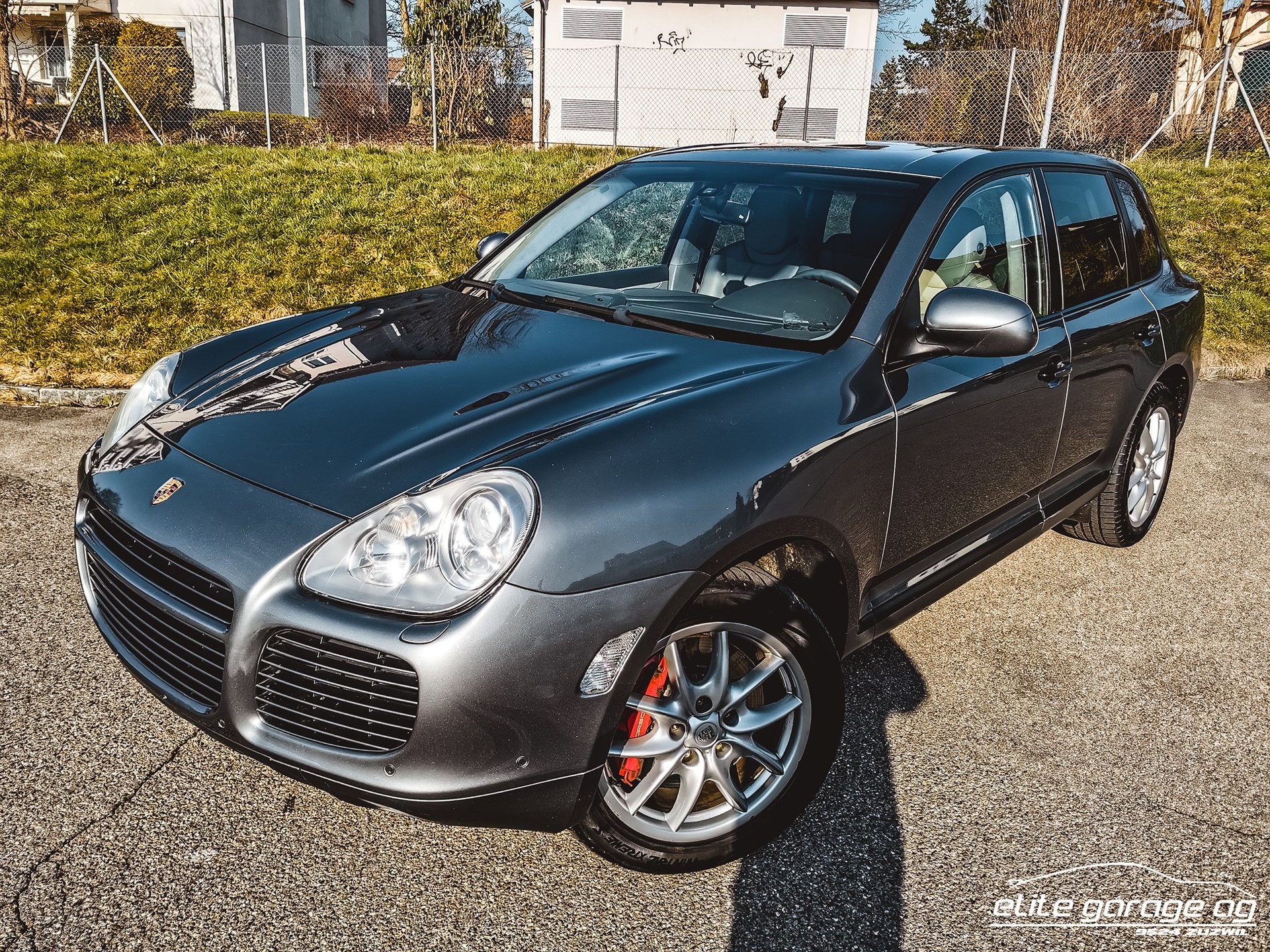 PORSCHE Cayenne Turbo S-image-0