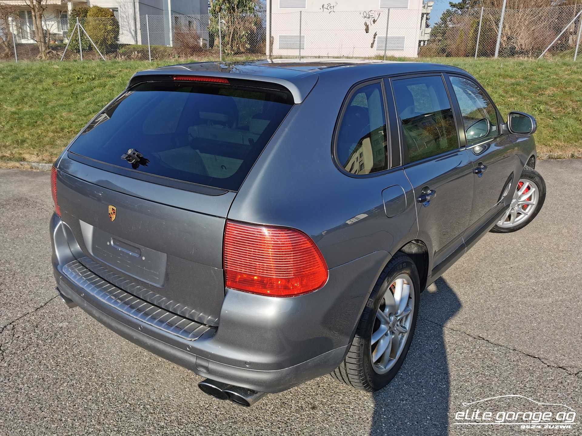 PORSCHE Cayenne Turbo S-image-5