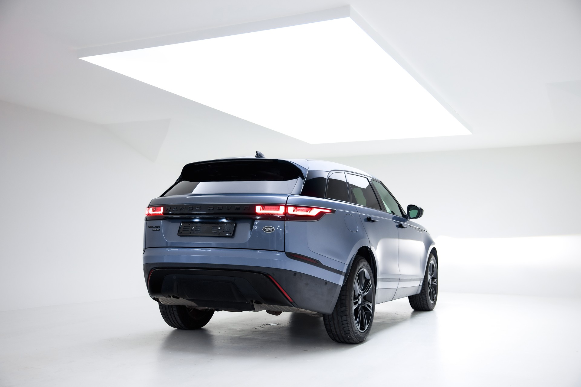 LAND ROVER Range Rover Velar D 275 SE Automatic-image-8
