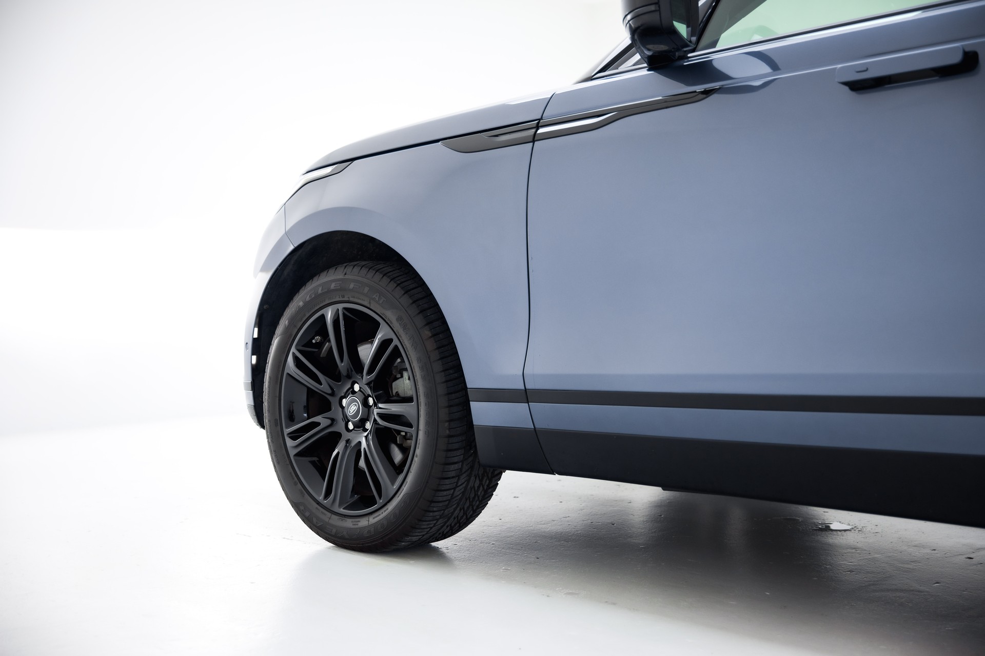 LAND ROVER Range Rover Velar D 275 SE Automatic-image-14