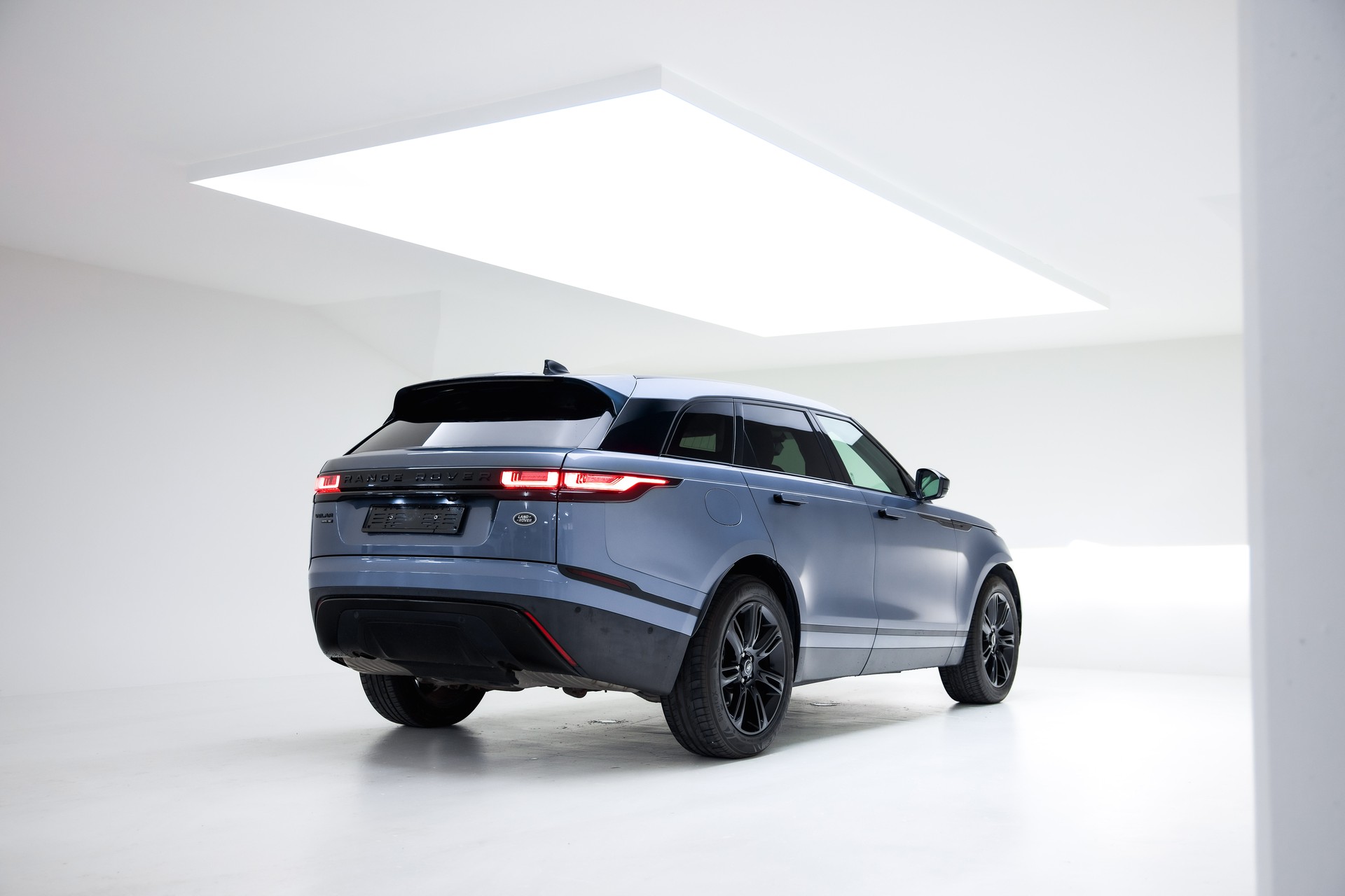 LAND ROVER Range Rover Velar D 275 SE Automatic-image-9