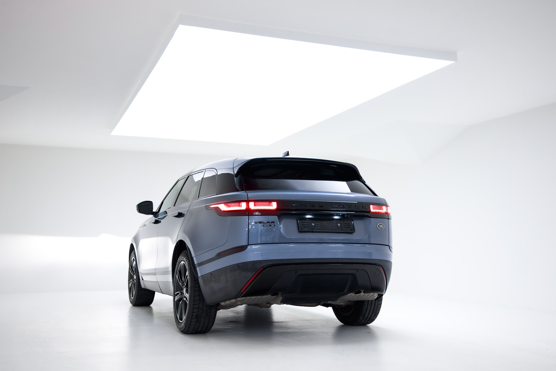 LAND ROVER Range Rover Velar D 275 SE Automatic-image-6
