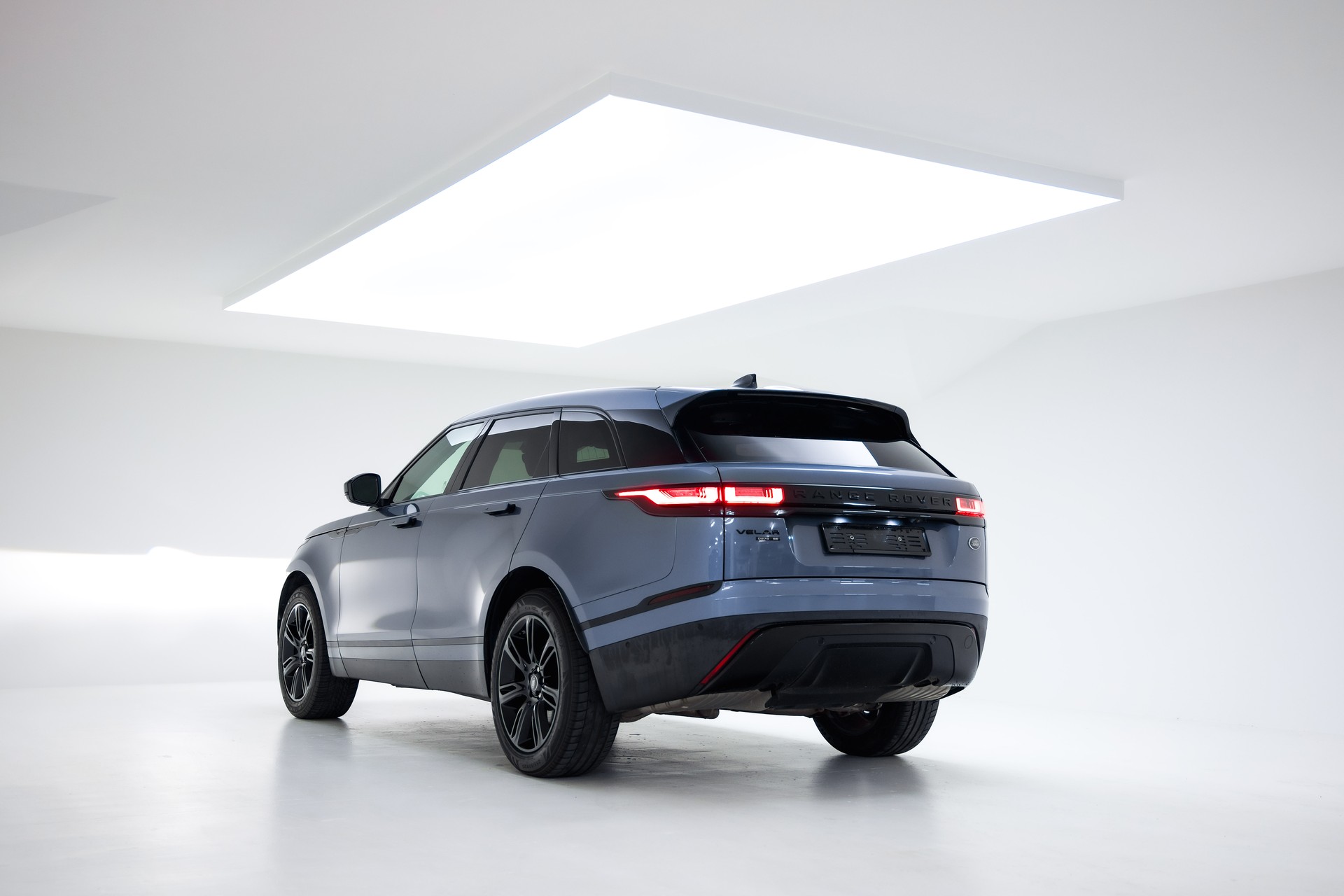 LAND ROVER Range Rover Velar D 275 SE Automatic-image-5