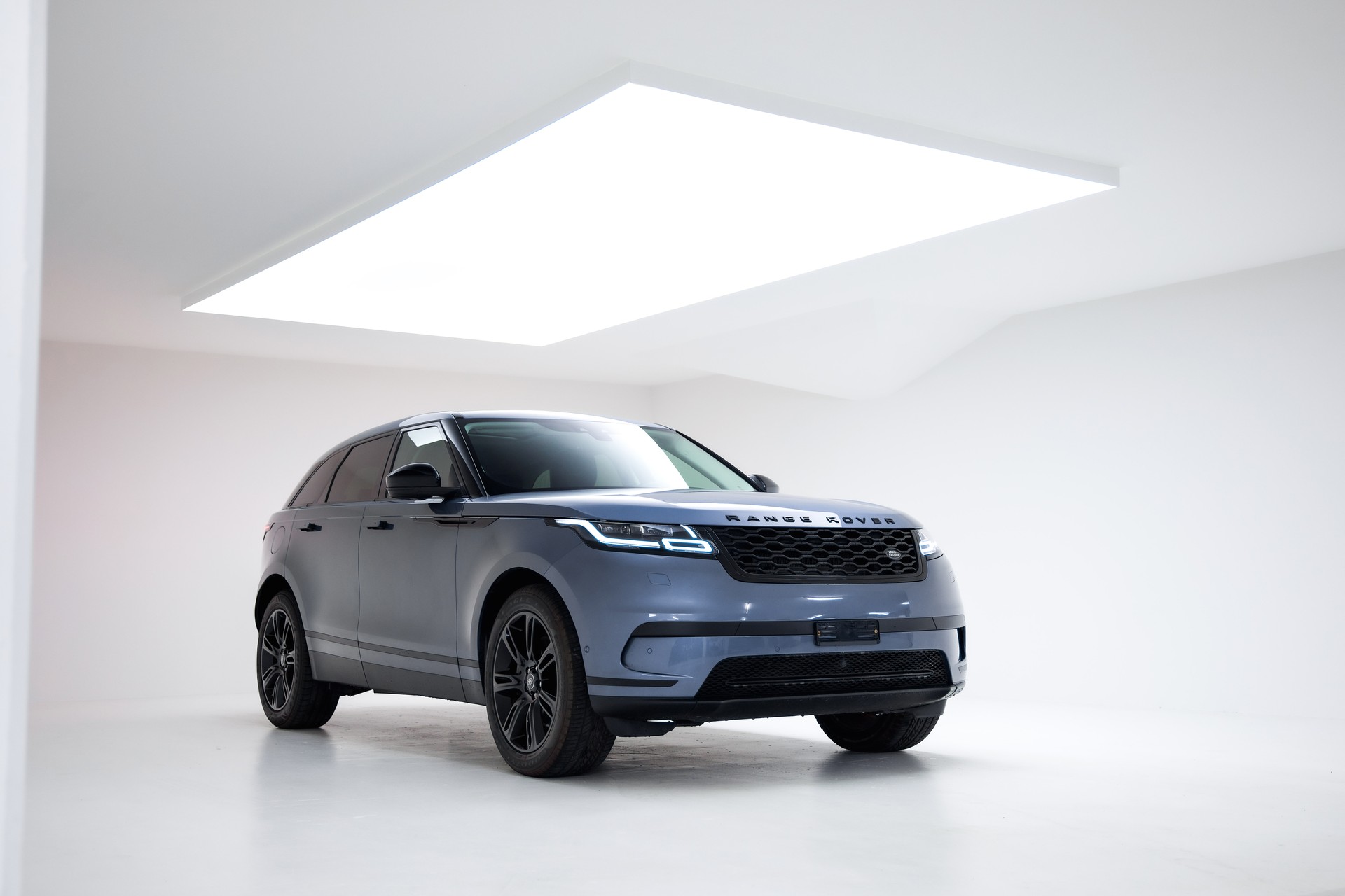 LAND ROVER Range Rover Velar D 275 SE Automatic-image-4