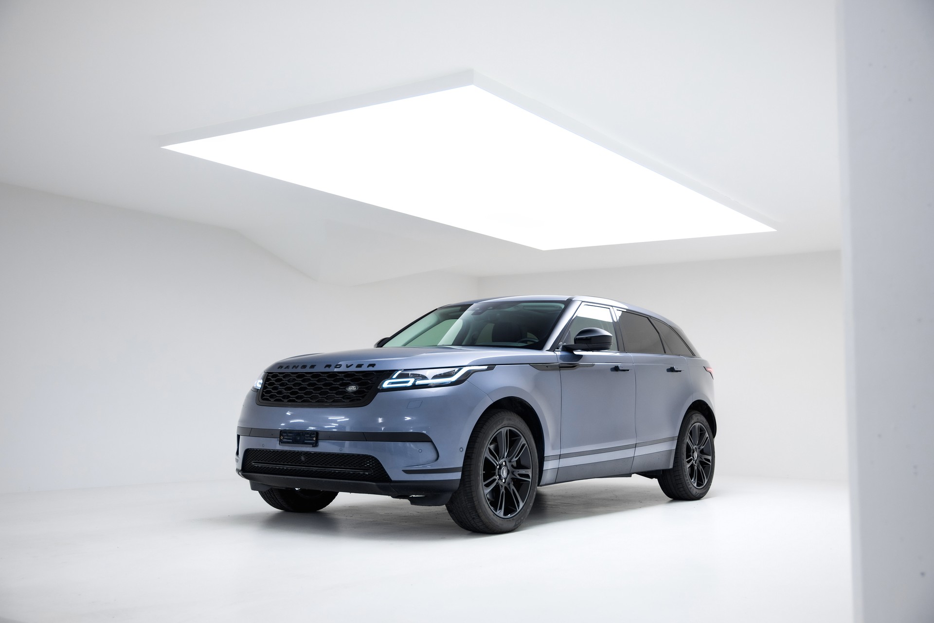 LAND ROVER Range Rover Velar D 275 SE Automatic-image-0