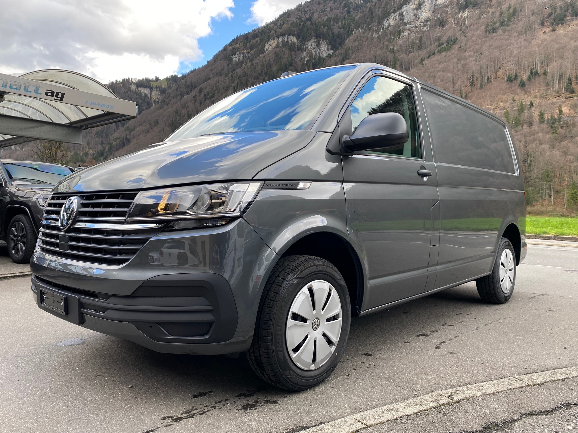 VW T6.1 2.0 TDI 4Motion DSG-image-1