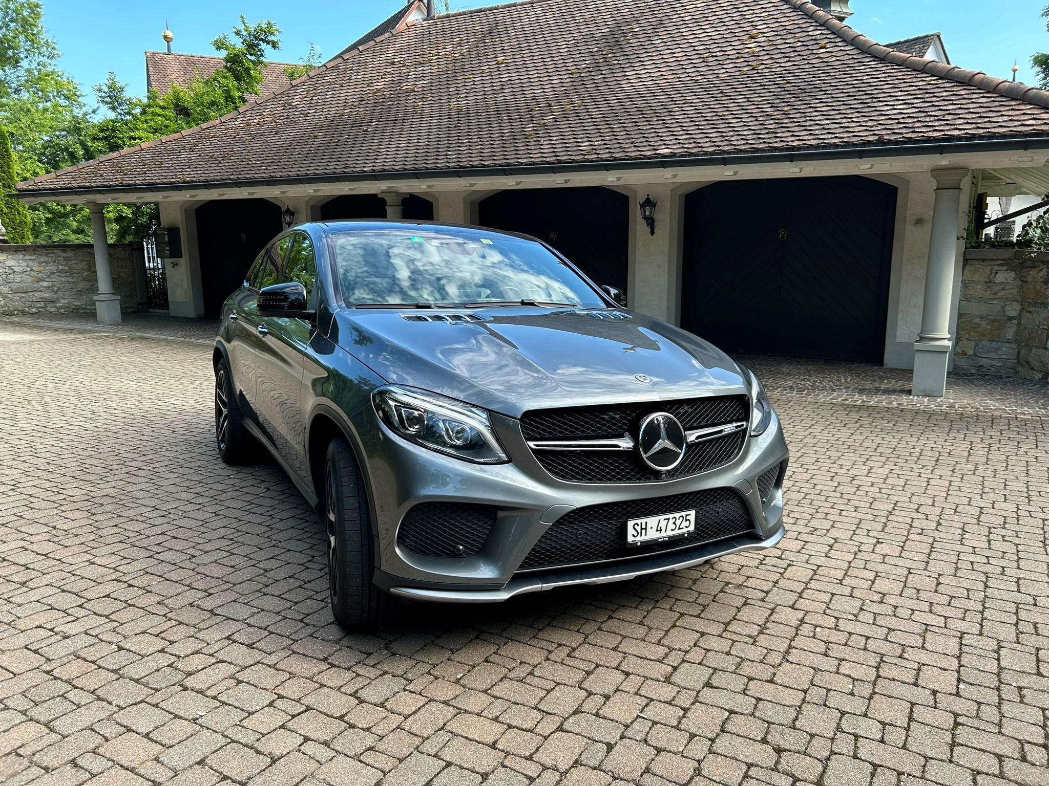 Car photo