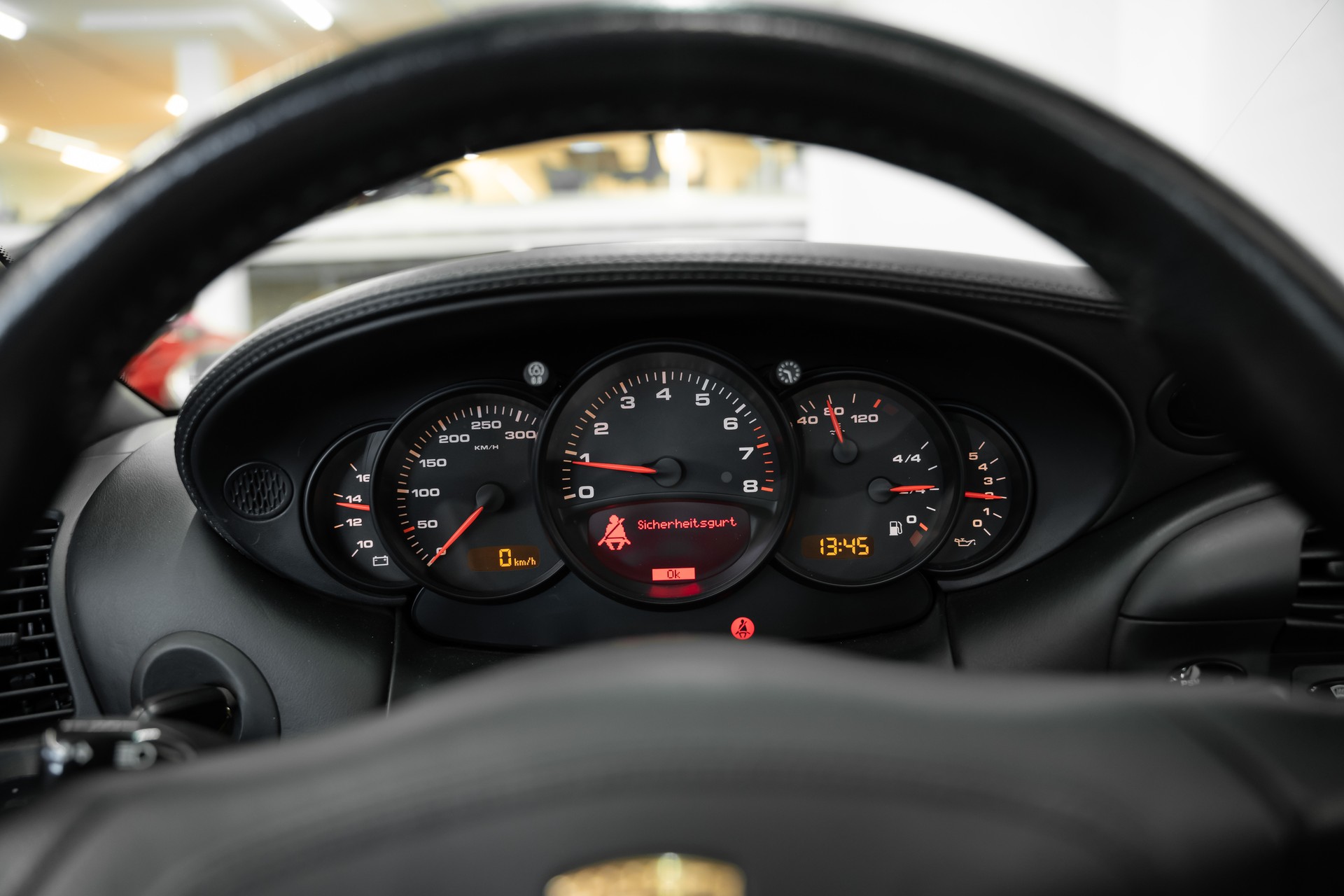 PORSCHE 911 Turbo-image-24