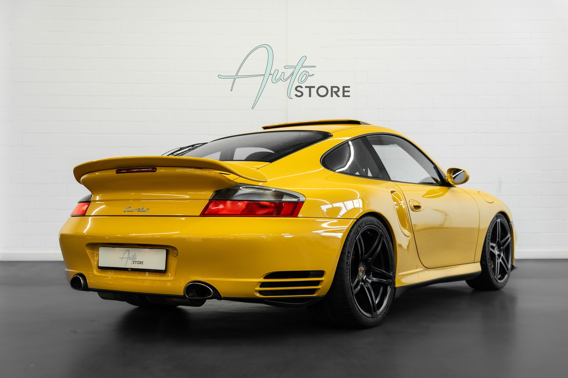 PORSCHE 911 Turbo-image-1