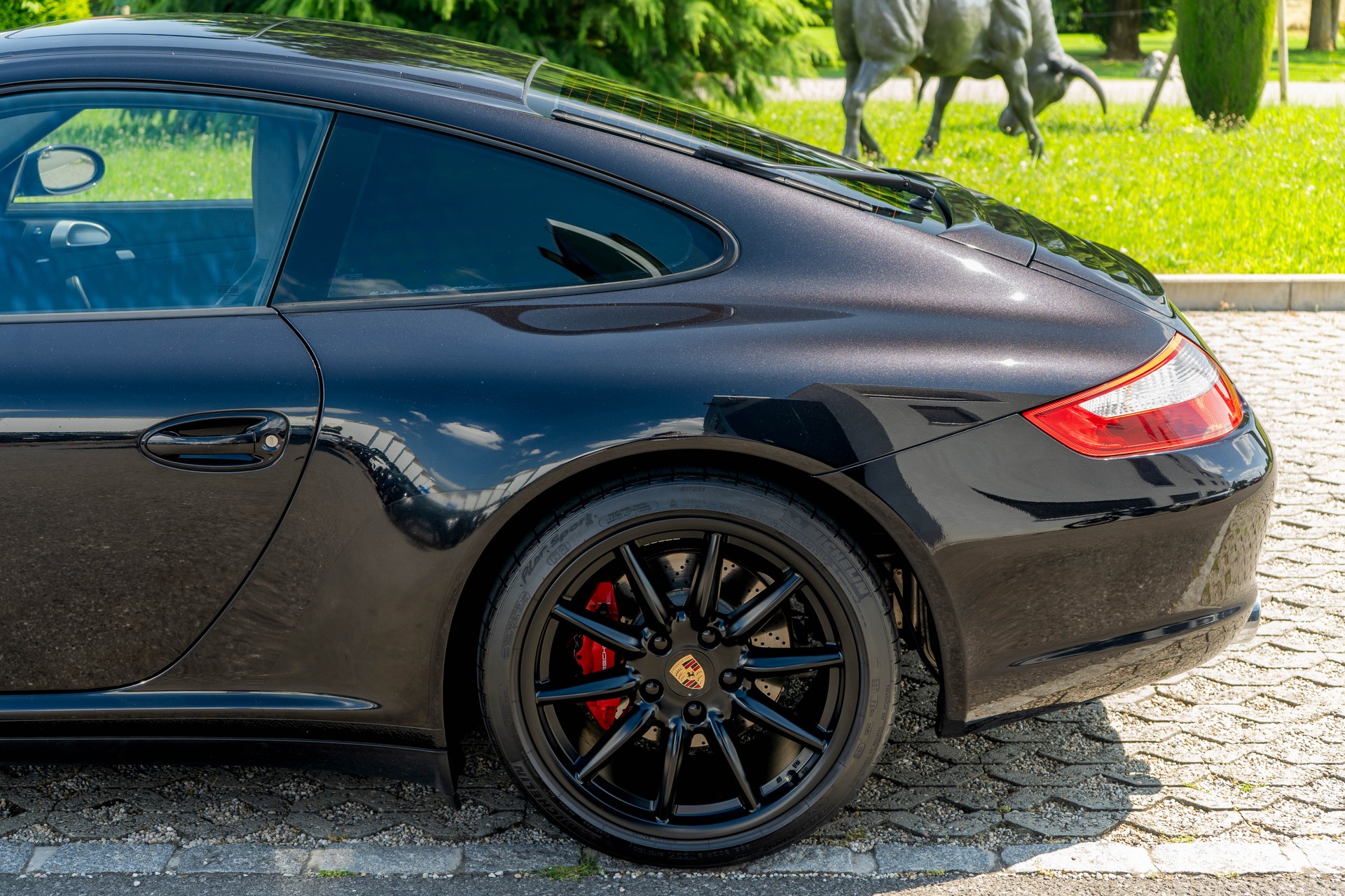 PORSCHE 911 Carrera 4S-image-5