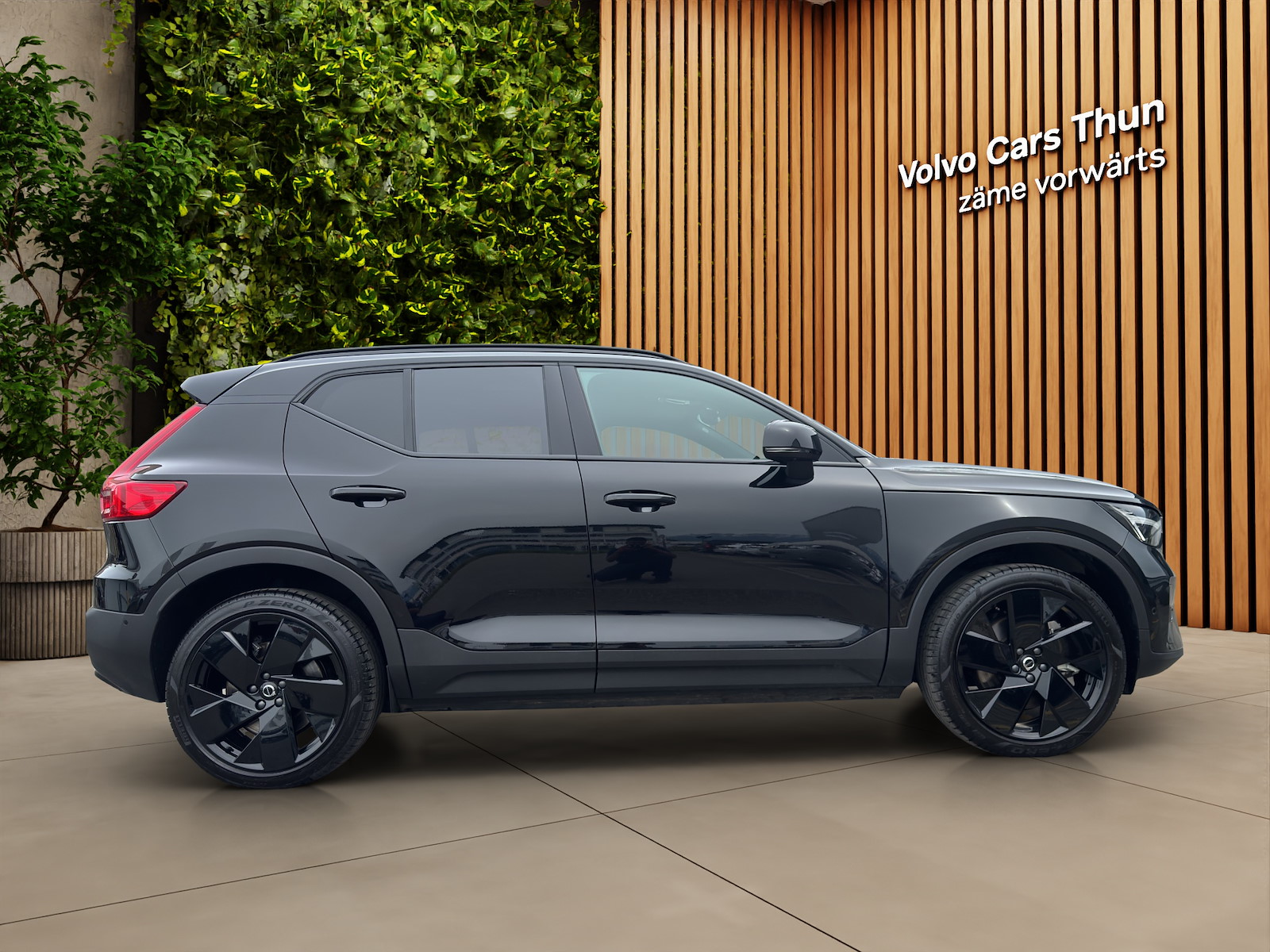 VOLVO EX40 XCENTRIC Black Edition AWD-image-3