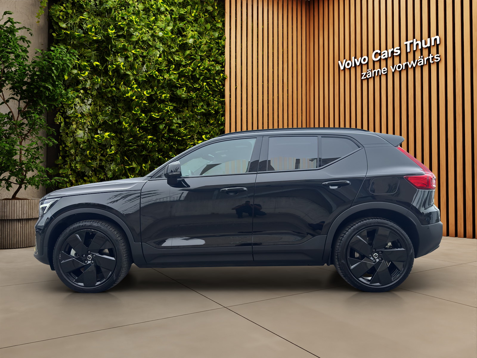 VOLVO EX40 XCENTRIC Black Edition AWD-image-4