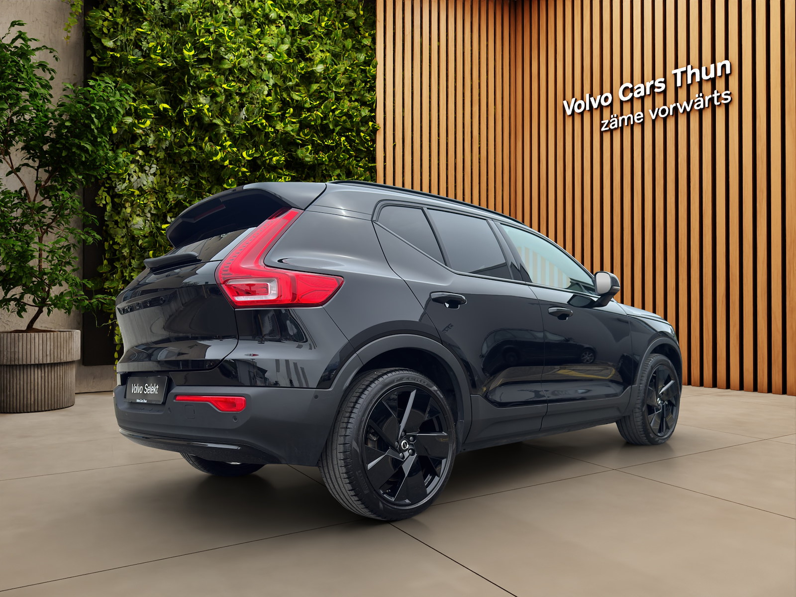 VOLVO EX40 XCENTRIC Black Edition AWD-image-5