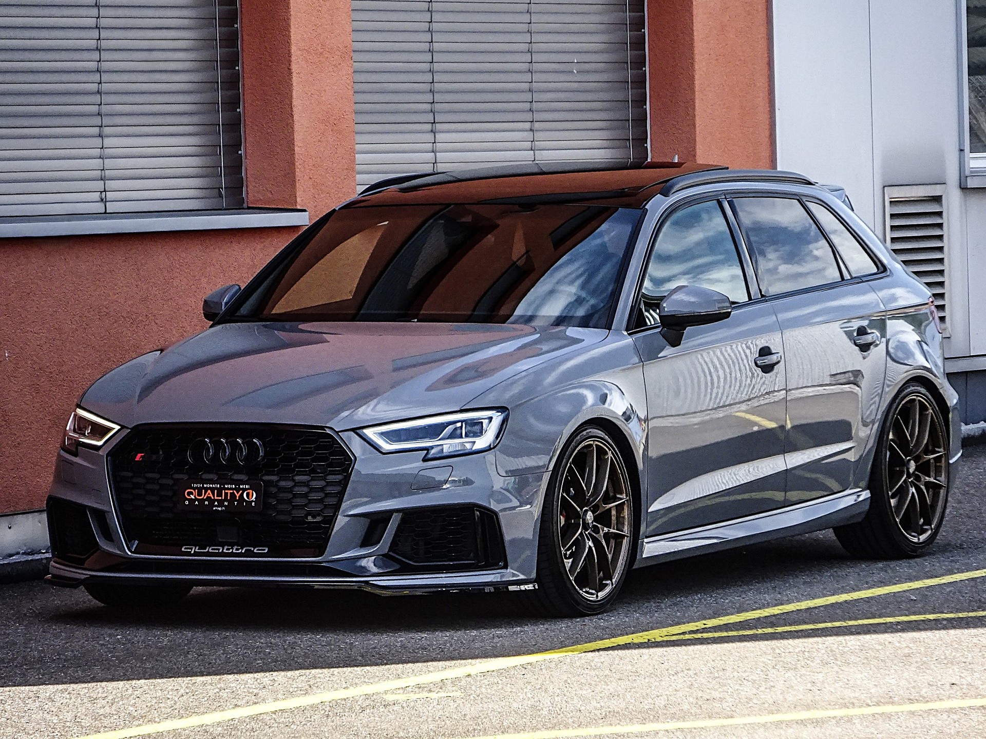 AUDI RS3 Sportback 2.5 TSI quattro S-tronic // CH-Fahrzeug // ABT Motorsport // ohne OPF // erst bei 45'000Km...-image-1