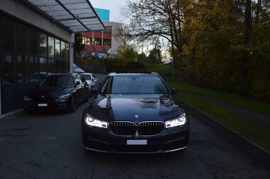 BMW 730d xDrive Steptronic-image-1