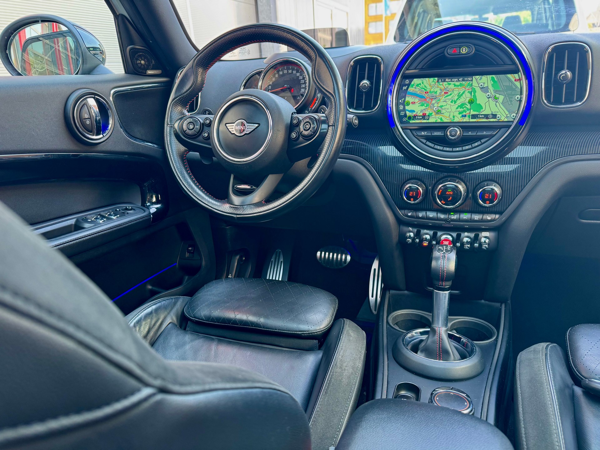 MINI Countryman John Cooper Works ALL4 Steptronic - Frisch ab MFK - Panorama - Chili Paket --image-12