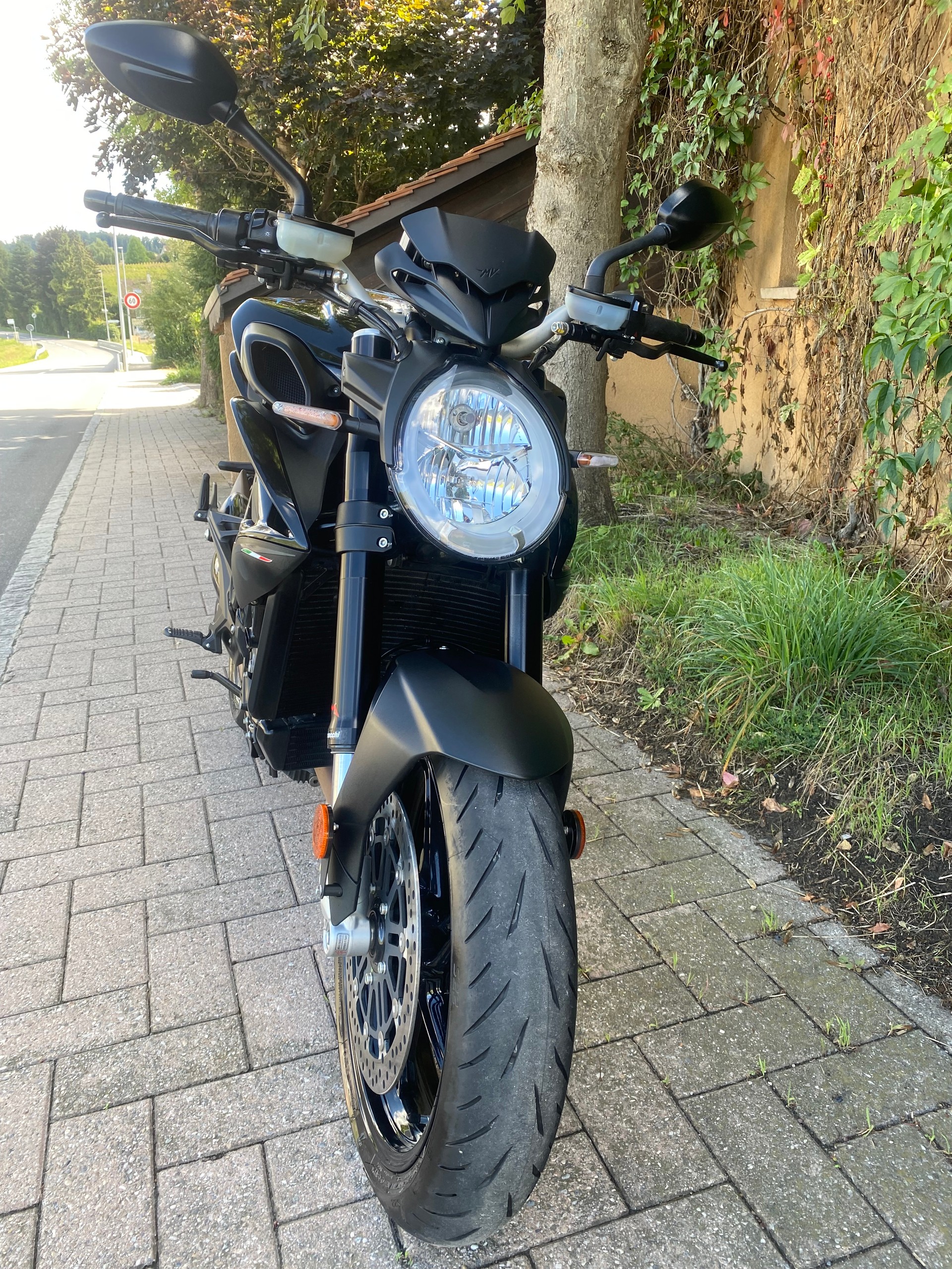 MV AGUSTA Brutale 800R 35KW-image-4