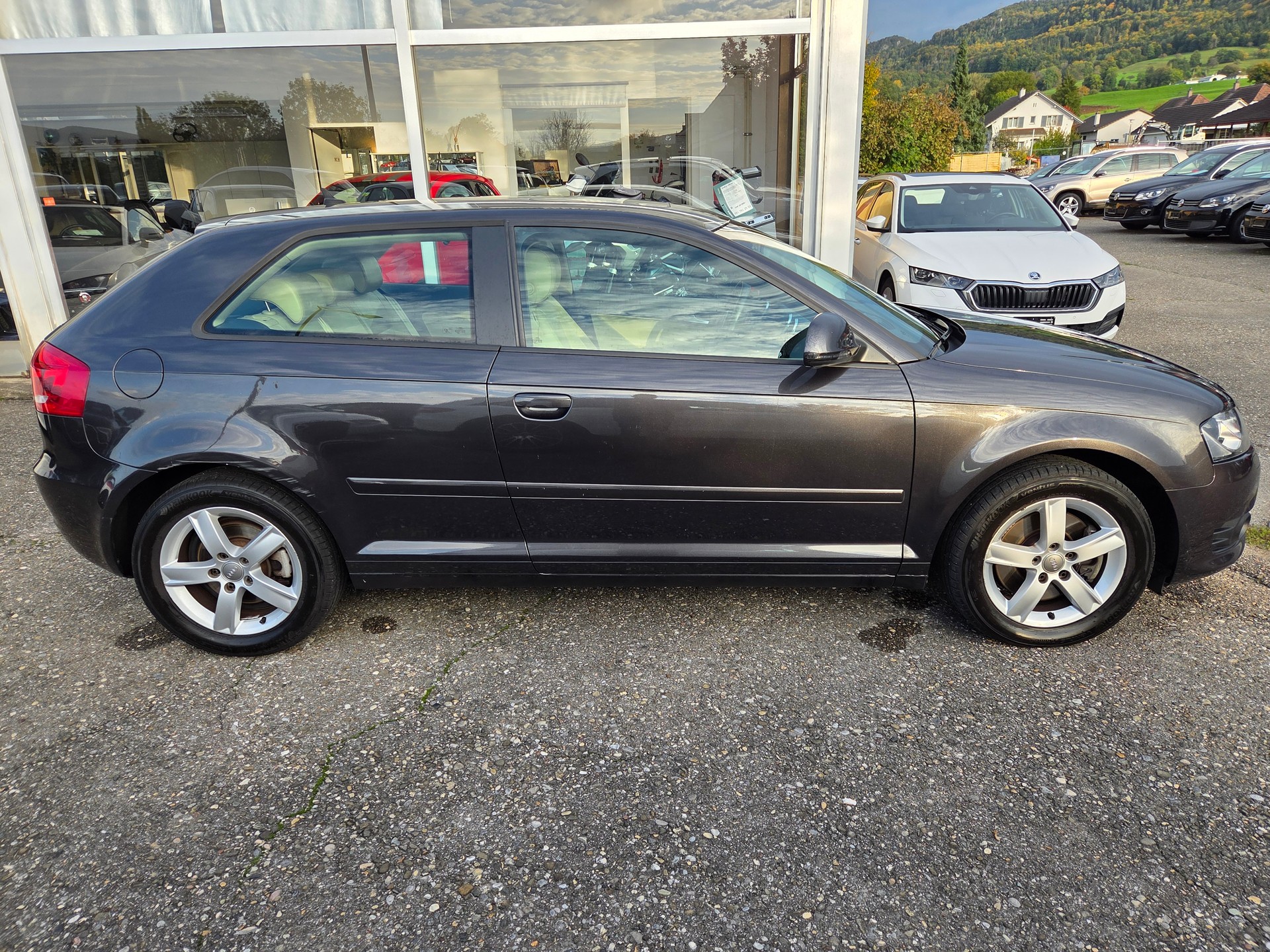 AUDI A3 2.0 TFSI Ambiente S-tronic-image-6