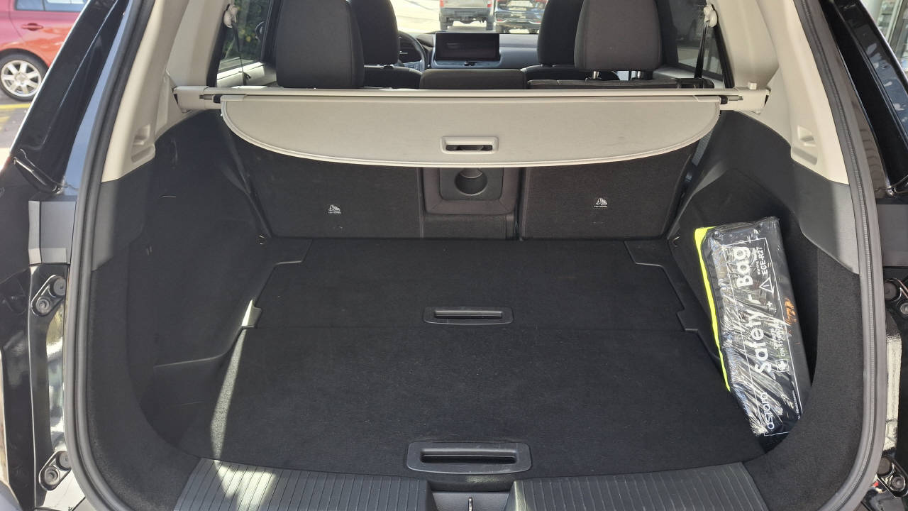 NISSAN X-Trail 1.5 VC-T N-Connecta e-4orce-image-5