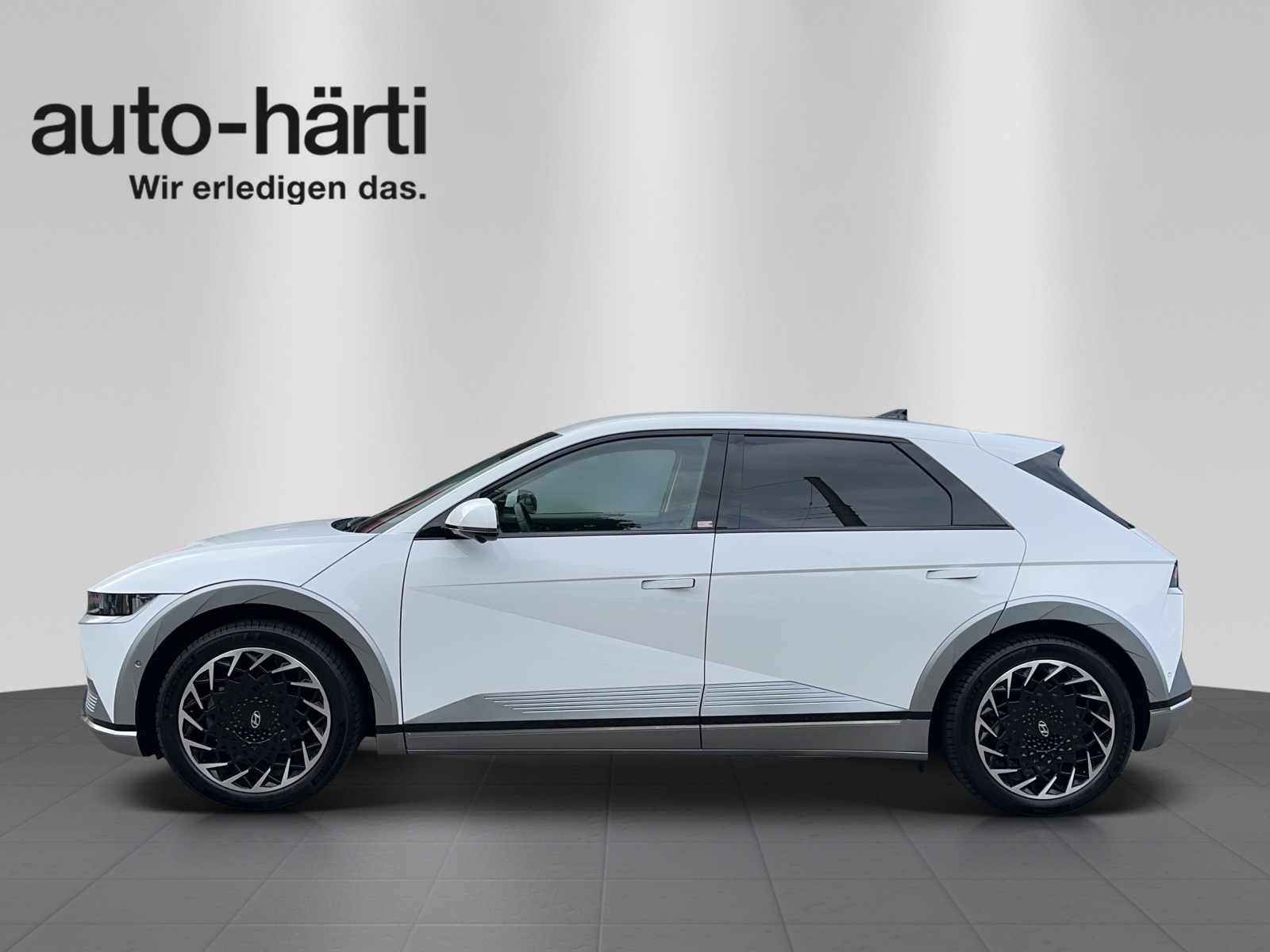 HYUNDAI Ioniq 5 72kW First Ed. 2W-image-1