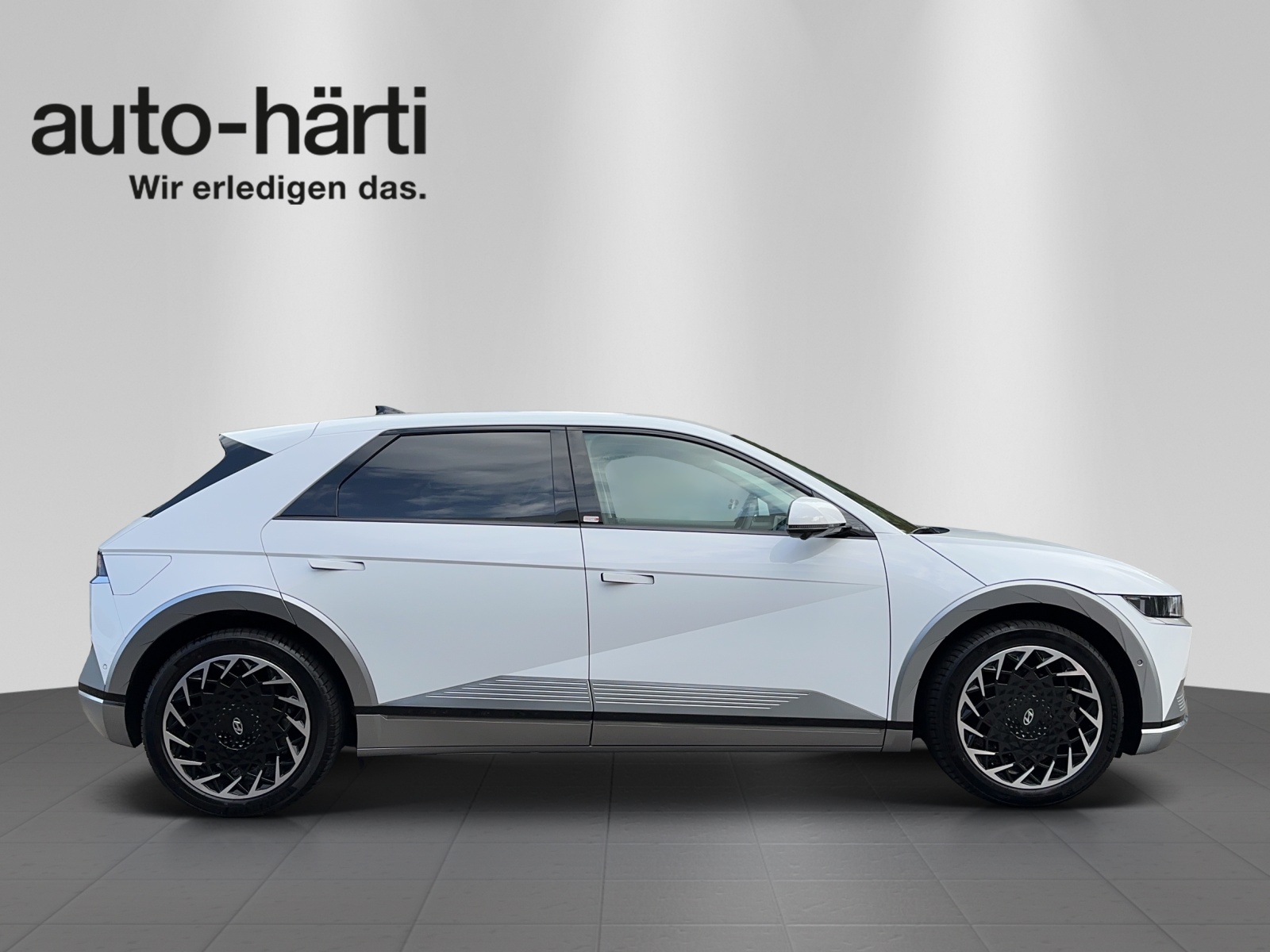 HYUNDAI Ioniq 5 72kW First Ed. 2W-image-5