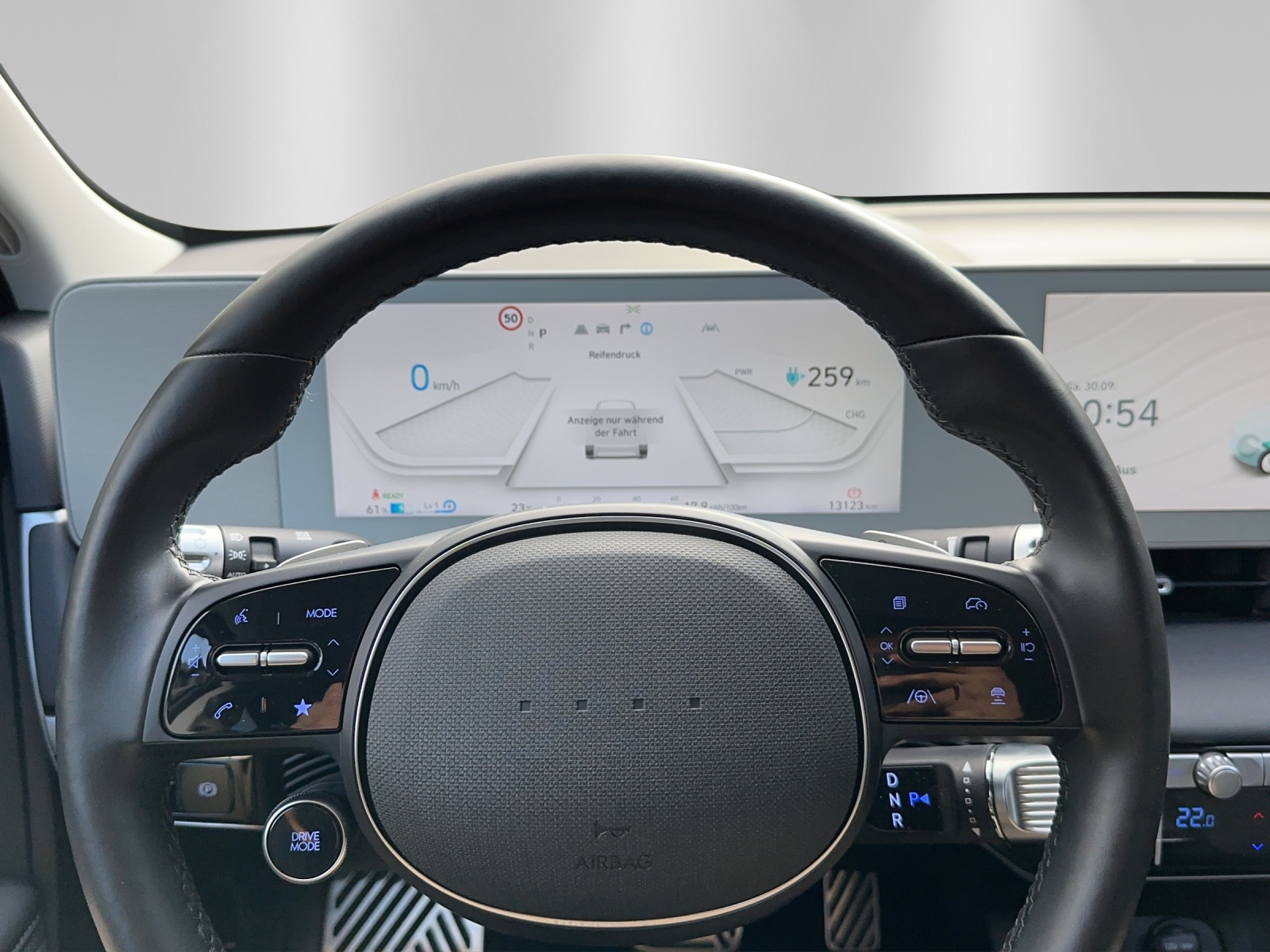 HYUNDAI Ioniq 5 72kW First Ed. 2W-image-14