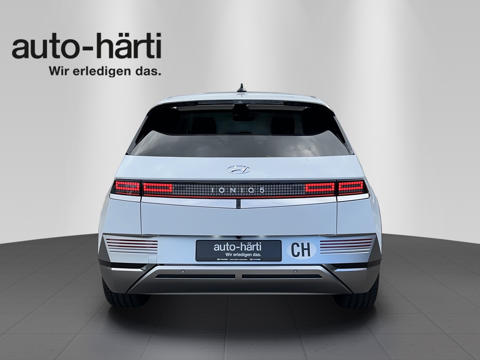 HYUNDAI Ioniq 5 72kW First Ed. 2W-image-3