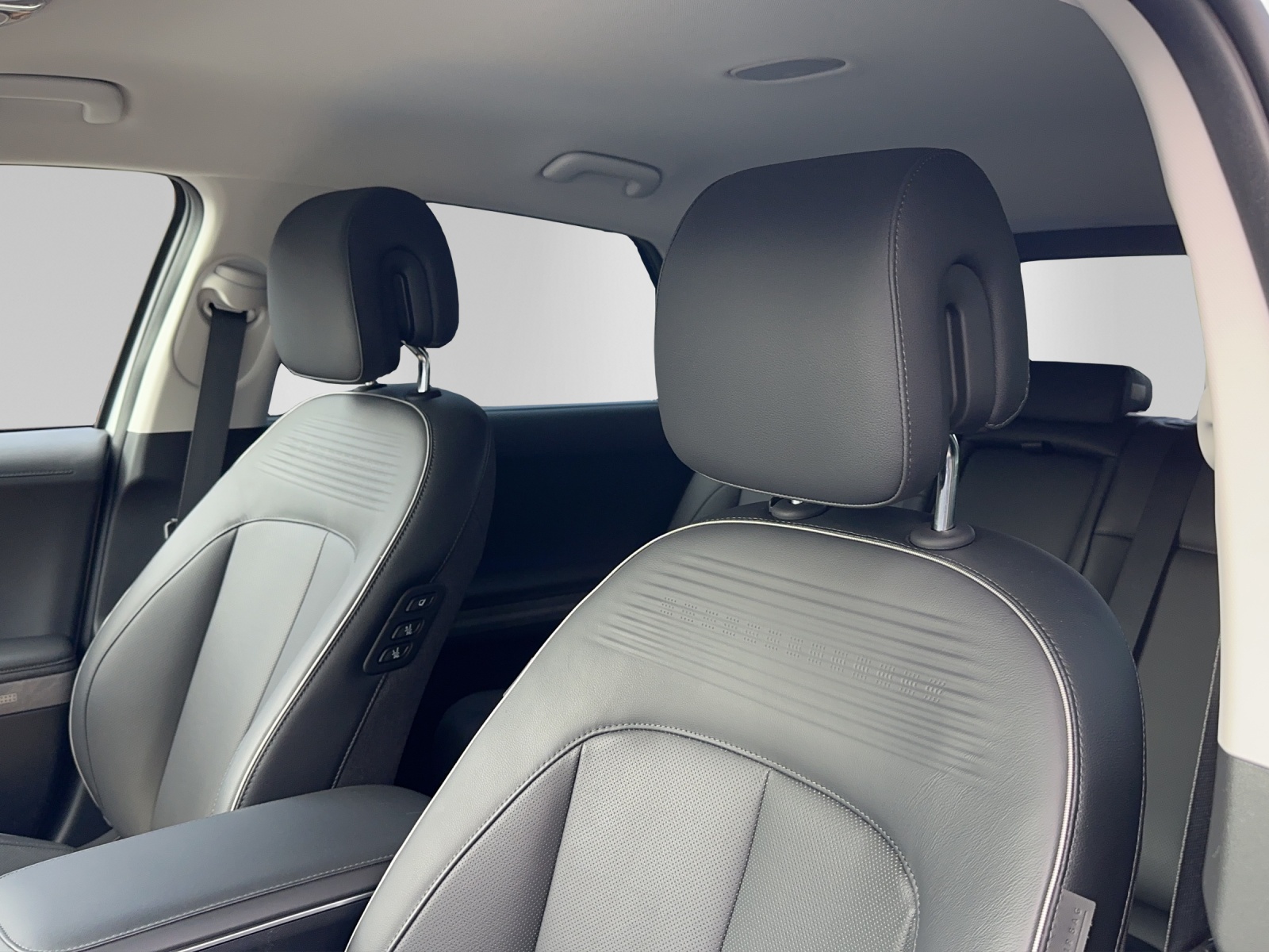 HYUNDAI Ioniq 5 72kW First Ed. 2W-image-12
