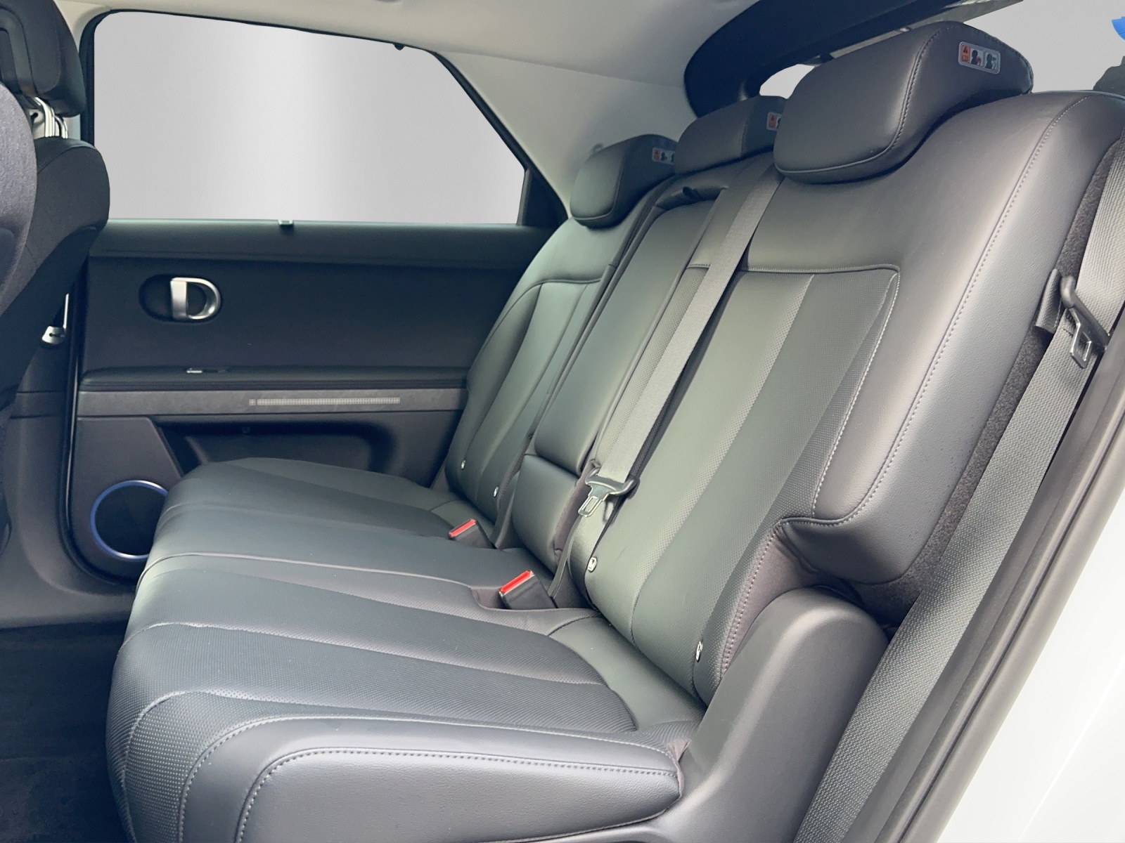 HYUNDAI Ioniq 5 72kW First Ed. 2W-image-10