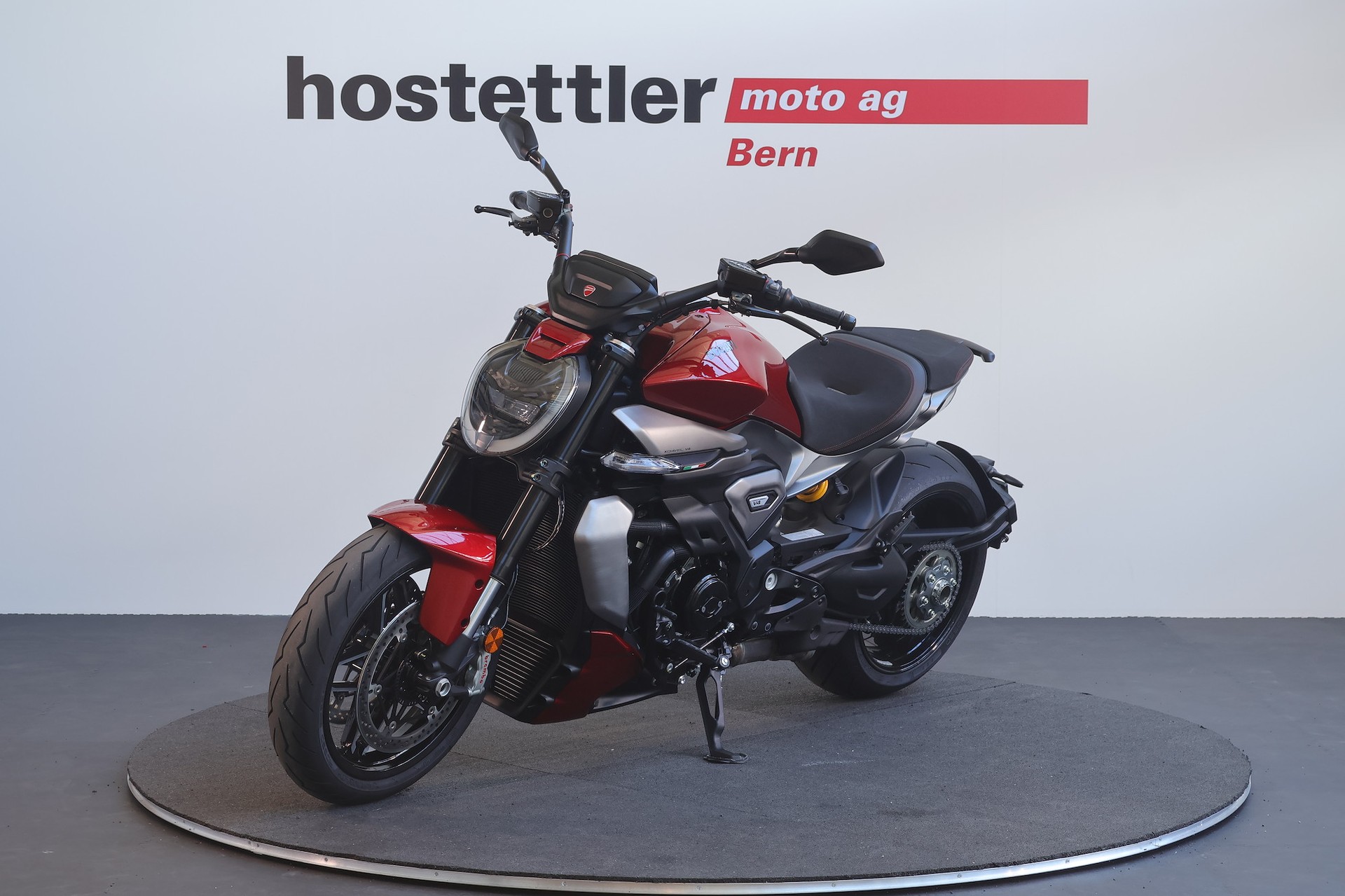 DUCATI X Diavel V4-image-5