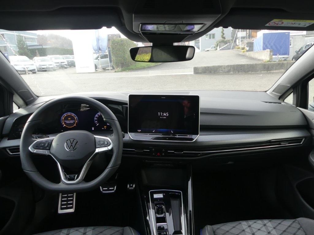 VW Golf 1.5 e TSI mHEV R-Line DSG-image-7