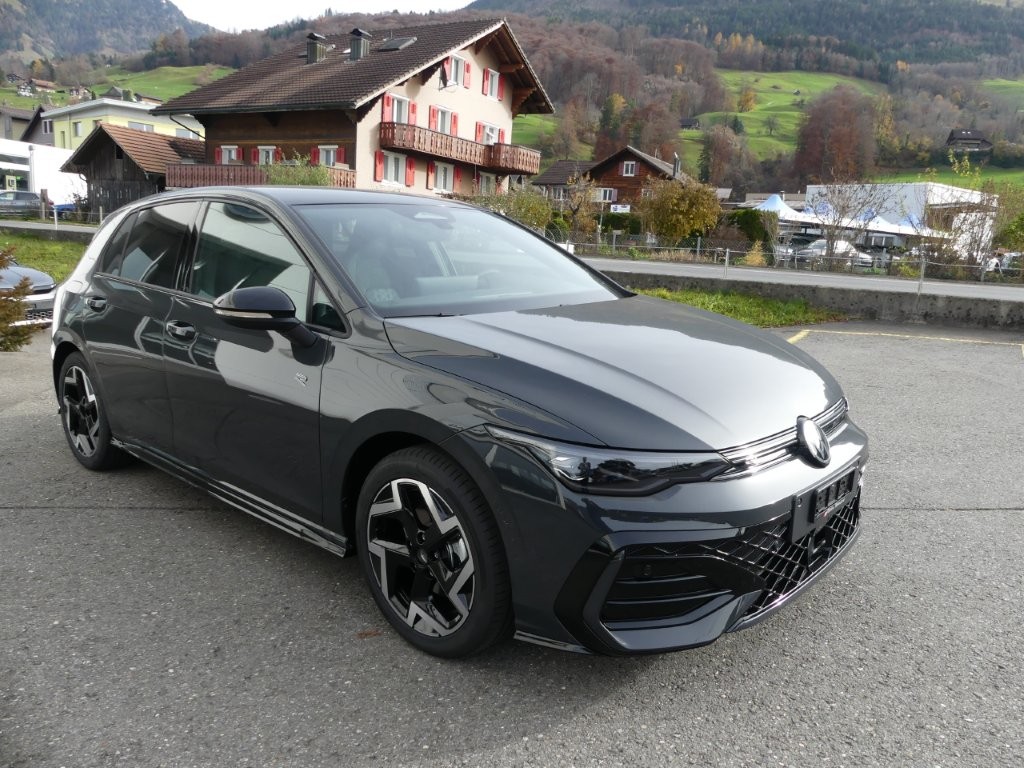 VW Golf 1.5 e TSI mHEV R-Line DSG-image-4
