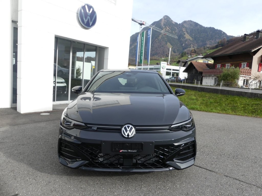 VW Golf 1.5 e TSI mHEV R-Line DSG-image-5