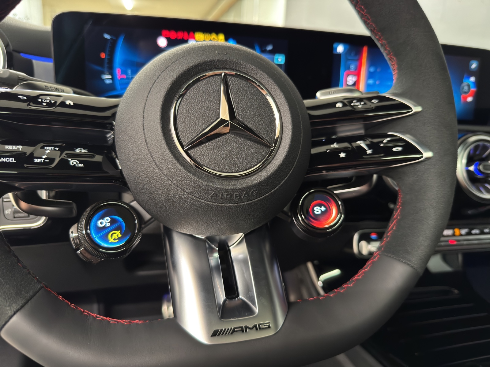 MERCEDES-BENZ AMG A 45 S 4Matic+-image-14