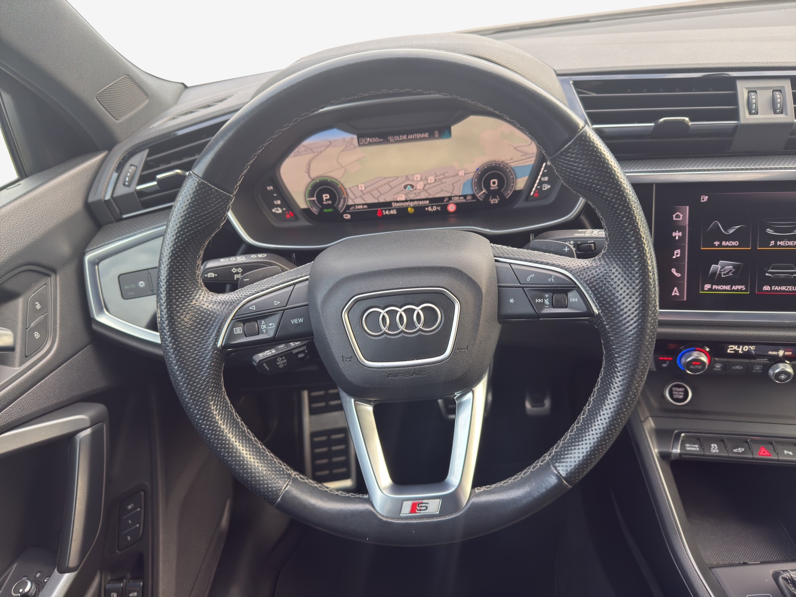 AUDI Q3 Sportback 45 TFSI e S line Attraction S-tronic-image-9