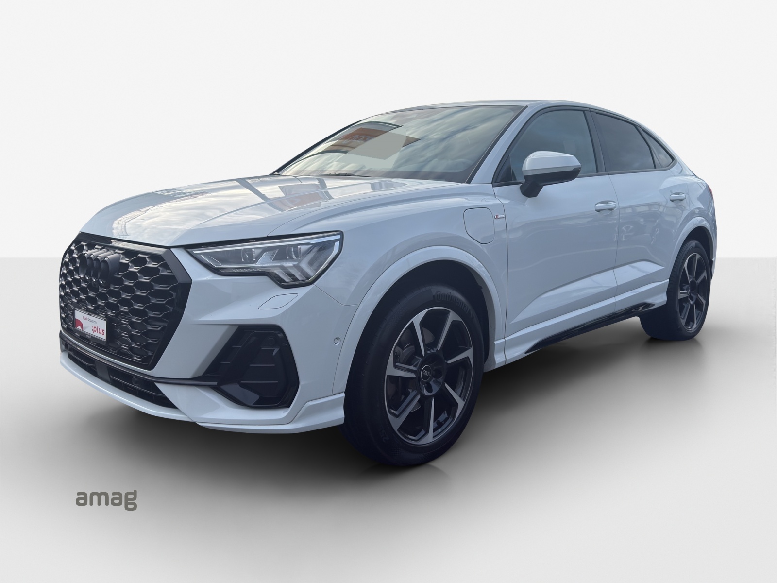 AUDI Q3 Sportback 45 TFSI e S line Attraction S-tronic-image-0