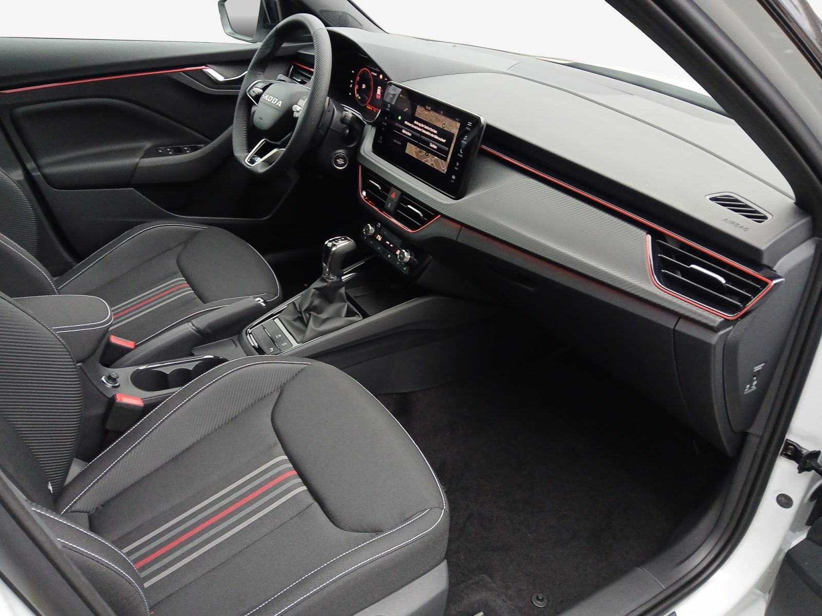 SKODA Kamiq 1.0 TSI Monte Carlo DSG-image-13