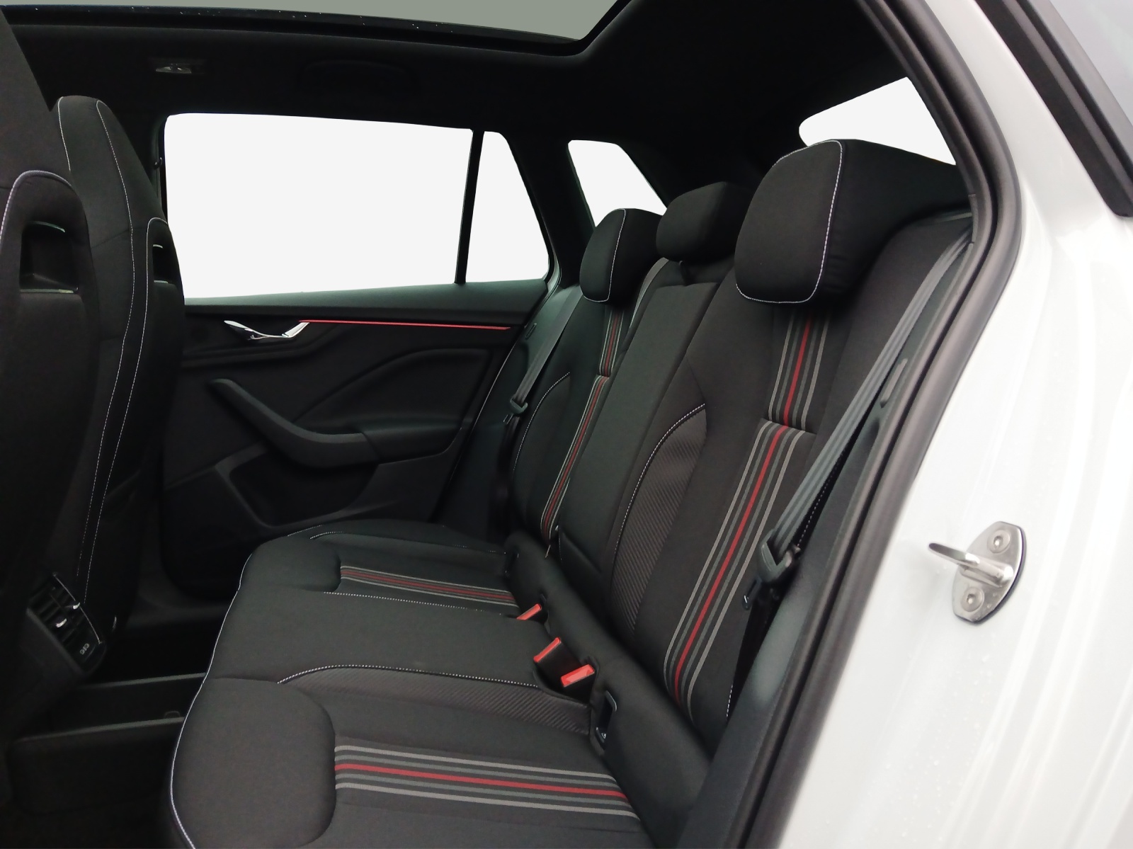 SKODA Kamiq 1.0 TSI Monte Carlo DSG-image-11