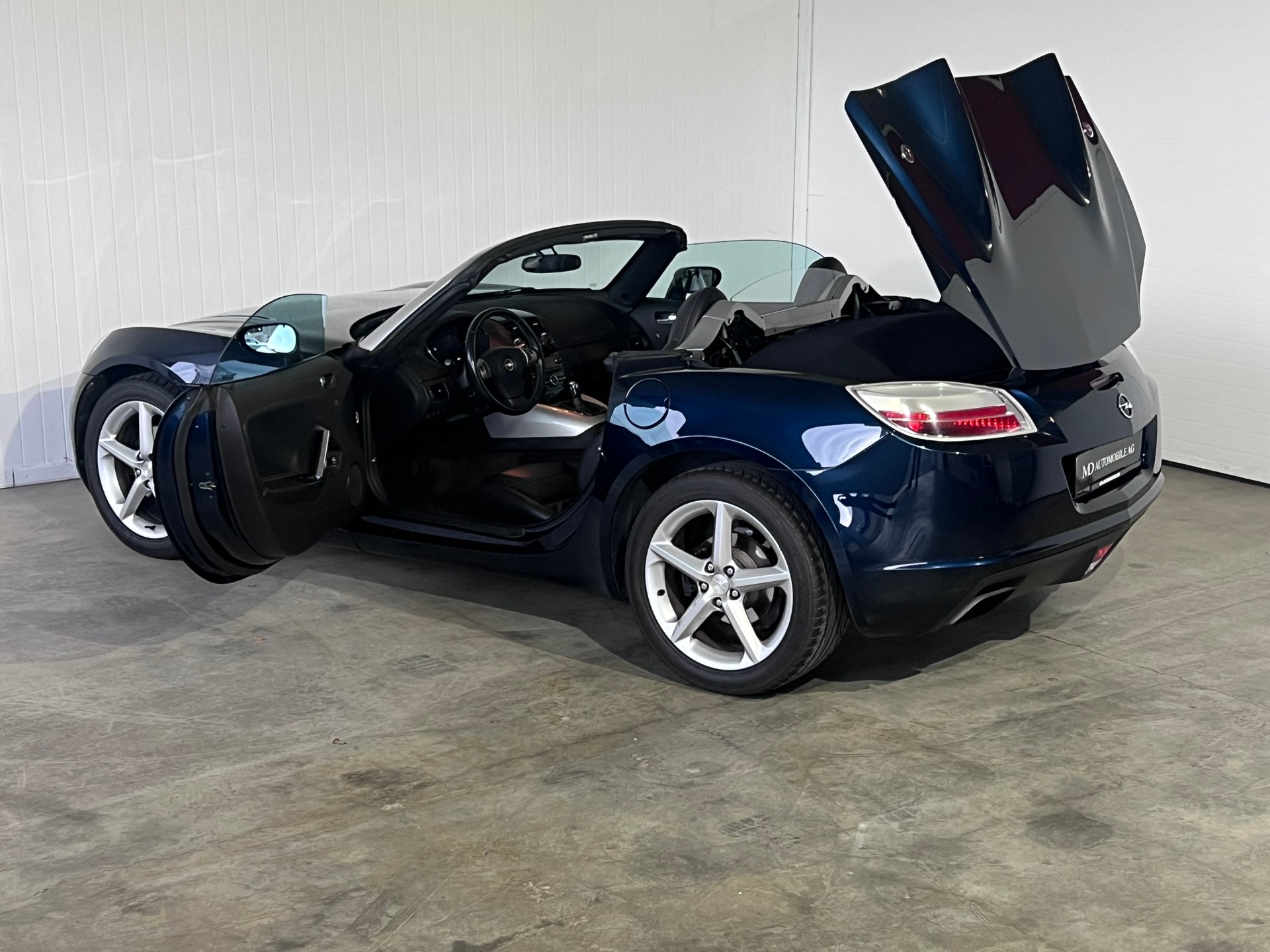 OPEL GT 2.0 Turbo-image-16