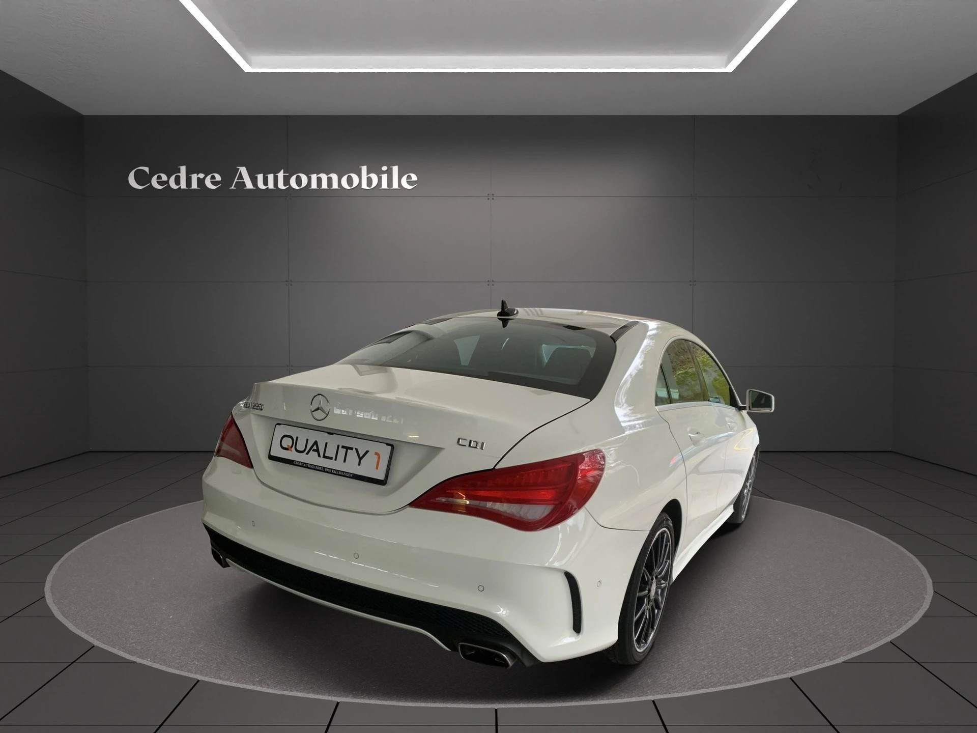 MERCEDES-BENZ CLA 220 CDI AMG Line 7G-DCT-image-2