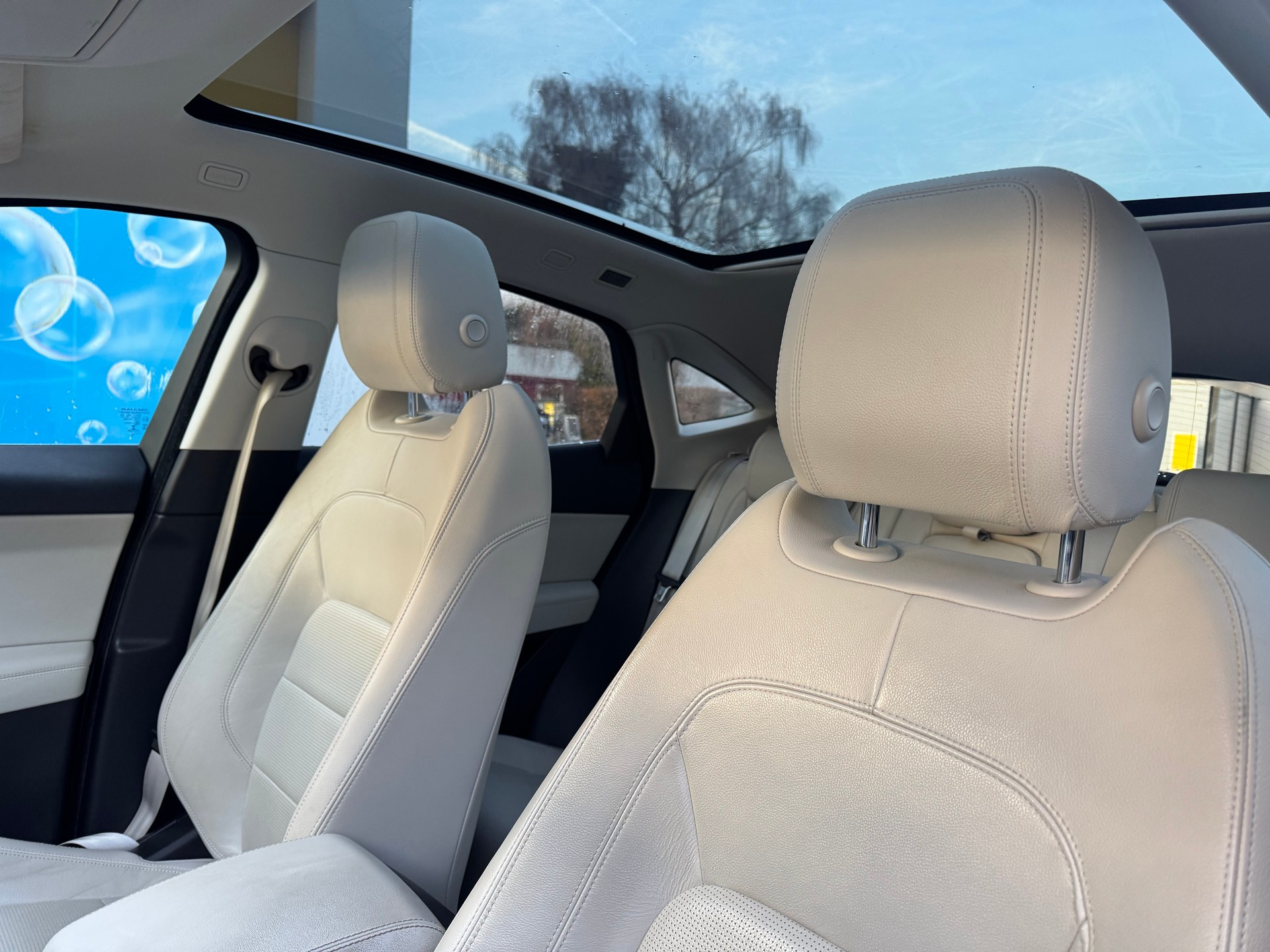 JAGUAR E-Pace 2.0 P250 R-Dynamic HSE AWD-image-7