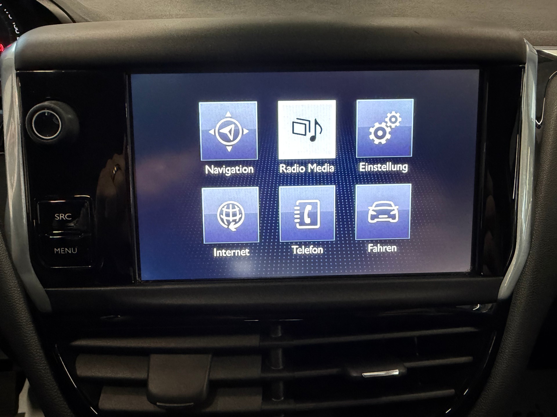 PEUGEOT 208 1.2 PureTech Urban Soul ETG5-image-18