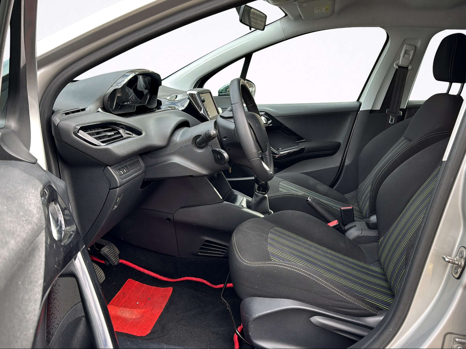 PEUGEOT 208 1.2 PureTech Urban Soul ETG5-image-10