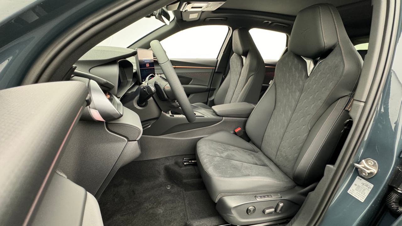 CUPRA Terramar 1.5 eHybrid DSG VZ-image-4