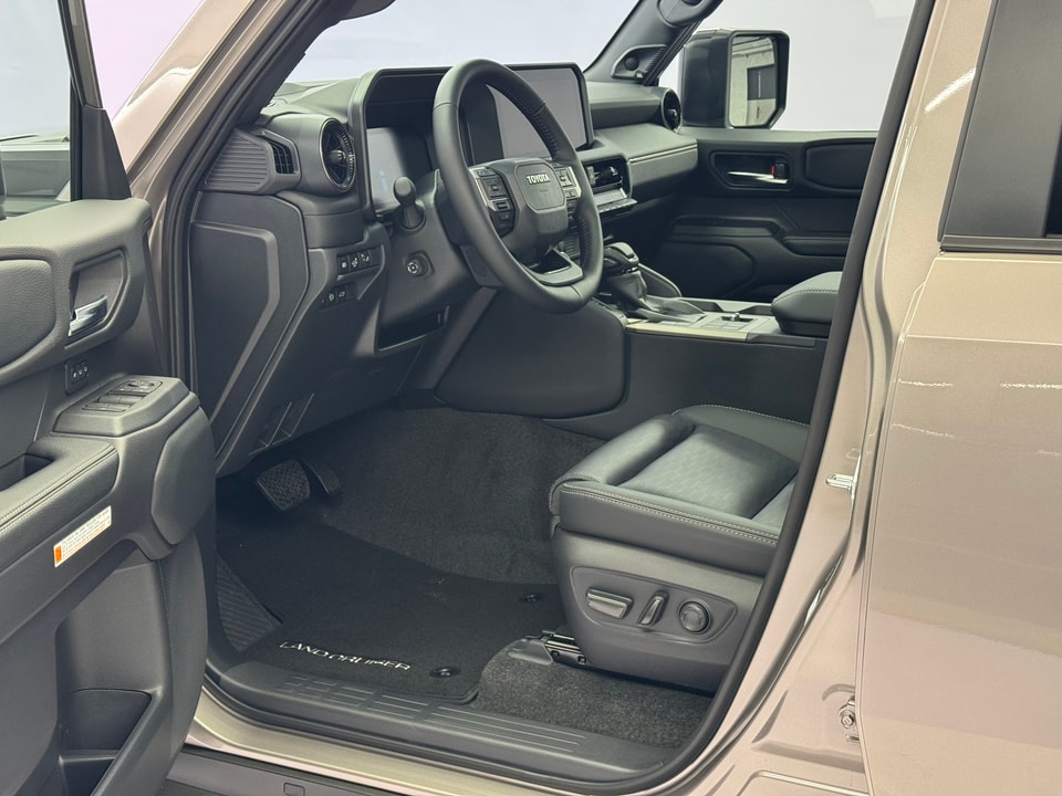 Land Cruiser 2.8 D 48V Invincible AWD