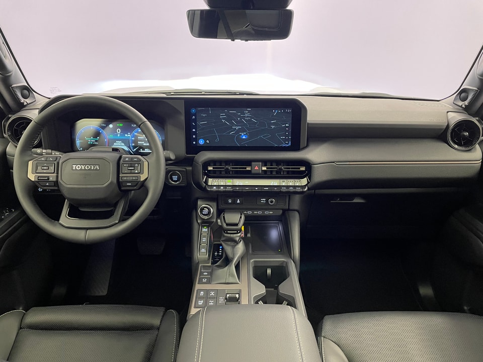 Land Cruiser 2.8 D 48V Invincible AWD