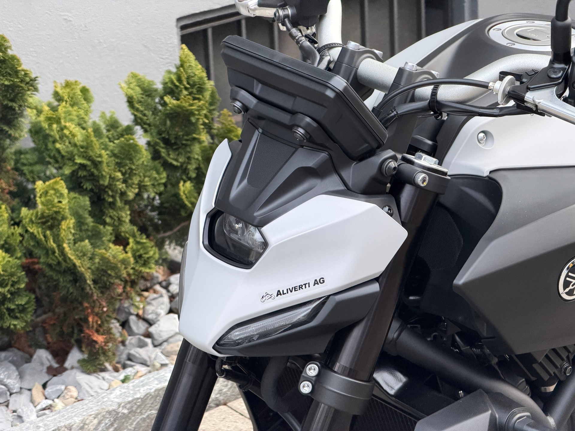 YAMAHA MT-07-showroom-element-2